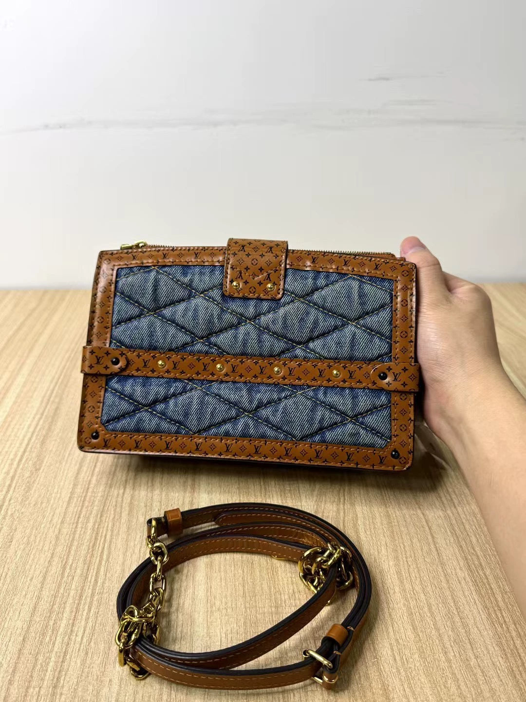150626-bag-91 Louis Vuitton Chip style Lv handbag