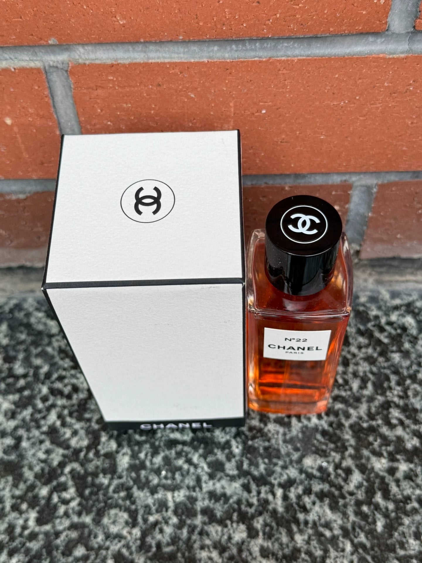 250525-82 Chanel No 22 edt 75ml 2.5oz eau de toilette