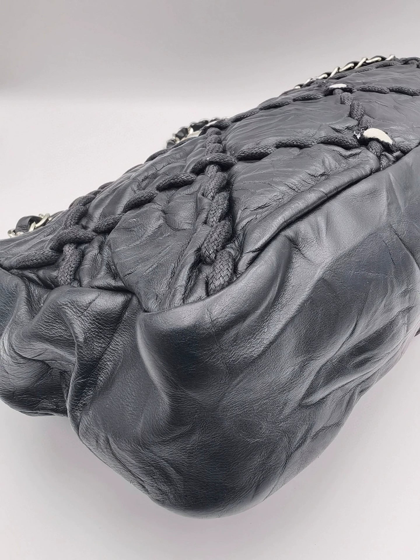 050125-1 CHANEL black silver handbag bag