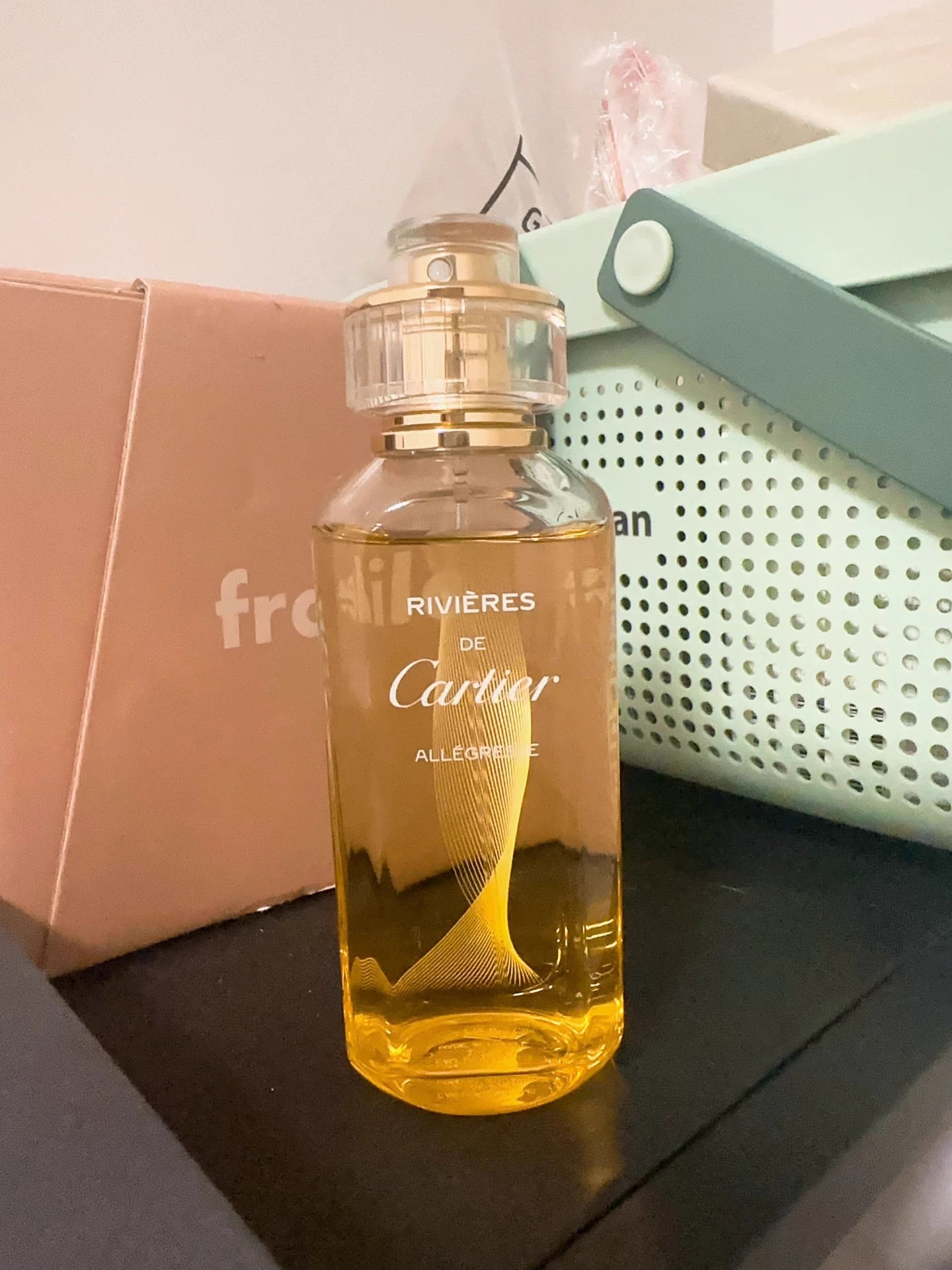 230925-78 Cartier Parfum Perfume