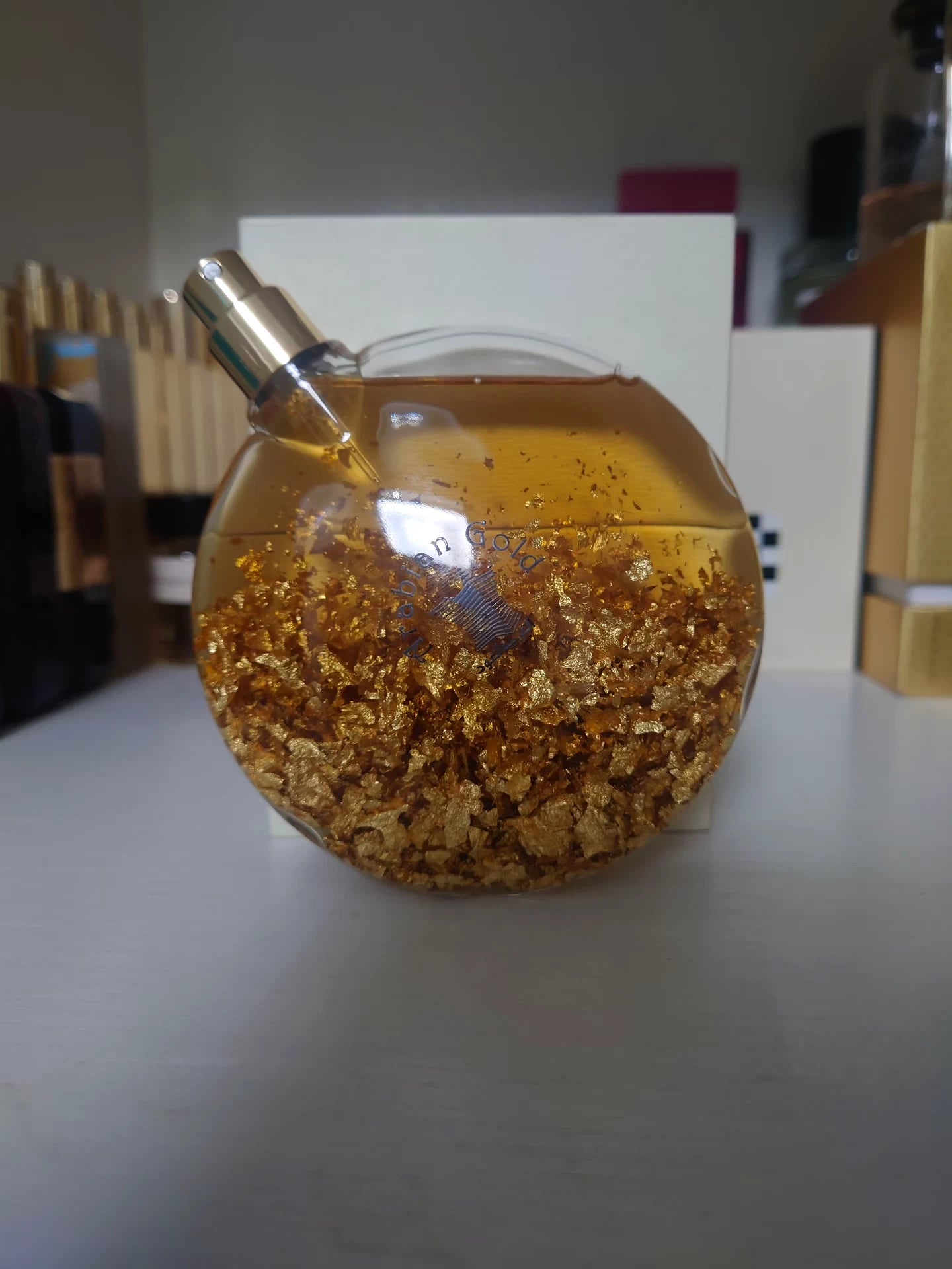 110826-213 arabian oud gold Perfume