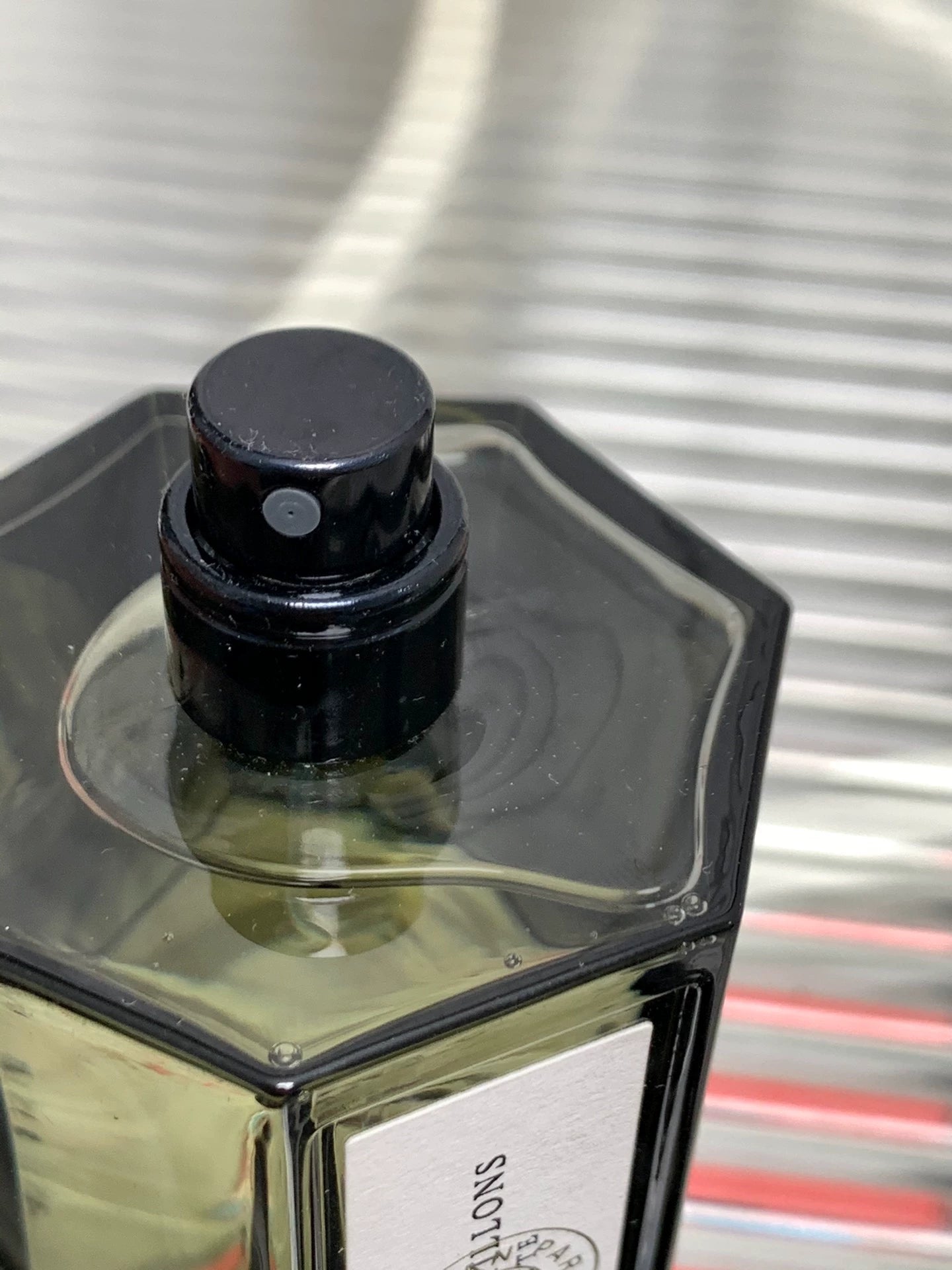 280726-113 Boxless Artisan Looking 100ml 3.4 oz