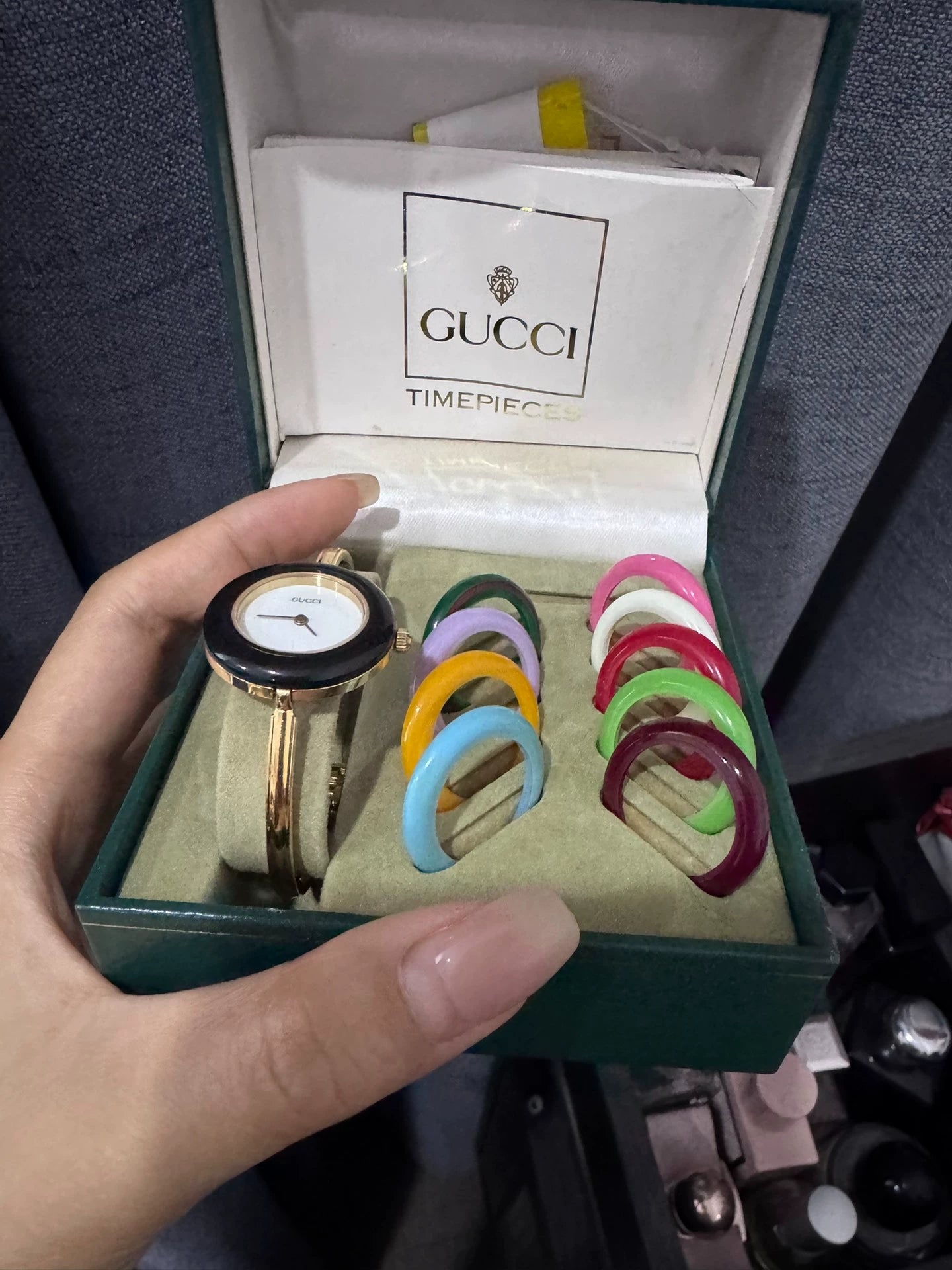 310725-89 Auth Gucci Change Bezel Colors Gold Dial Watch