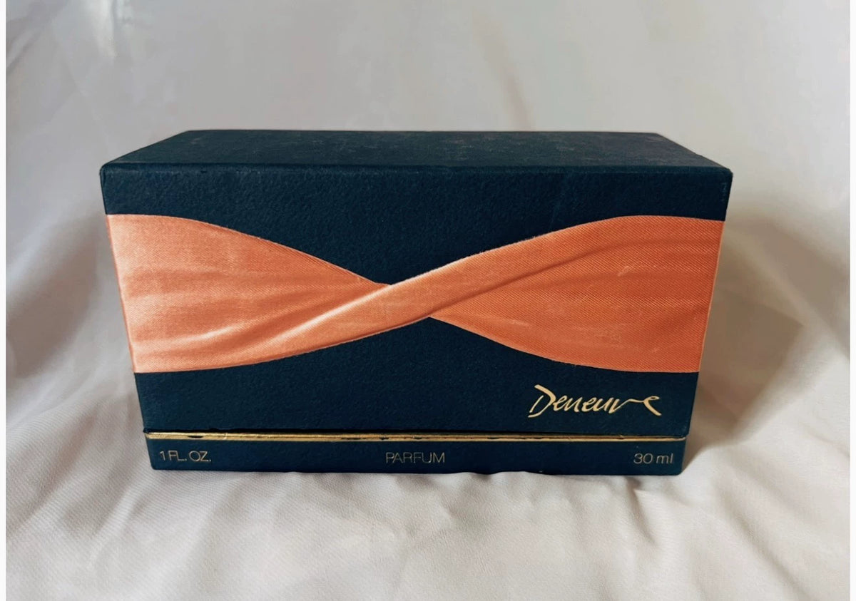 081026-17 Catherine Deneuve Deneuve. Parfum