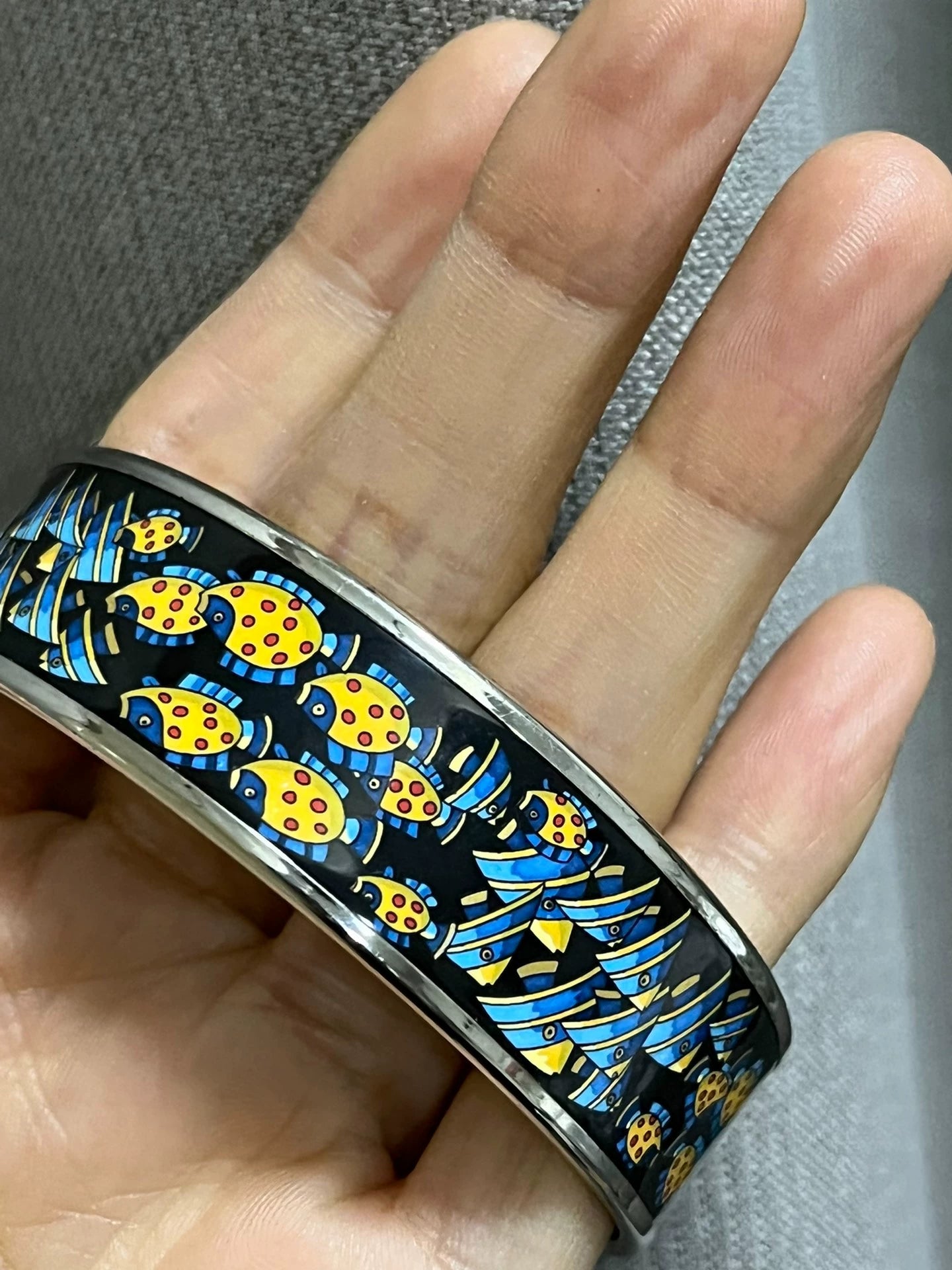 281024-23 Auth HERMES Bracelet Bangle Blanc Size GM