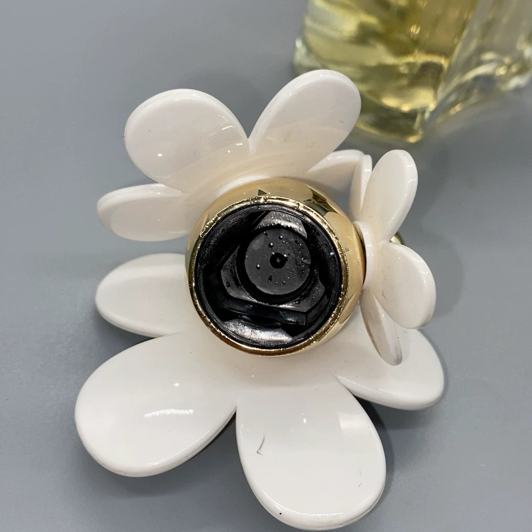 111125-38 Marc Jacobs Eau de Toilette EDT 100ml 3.4oz