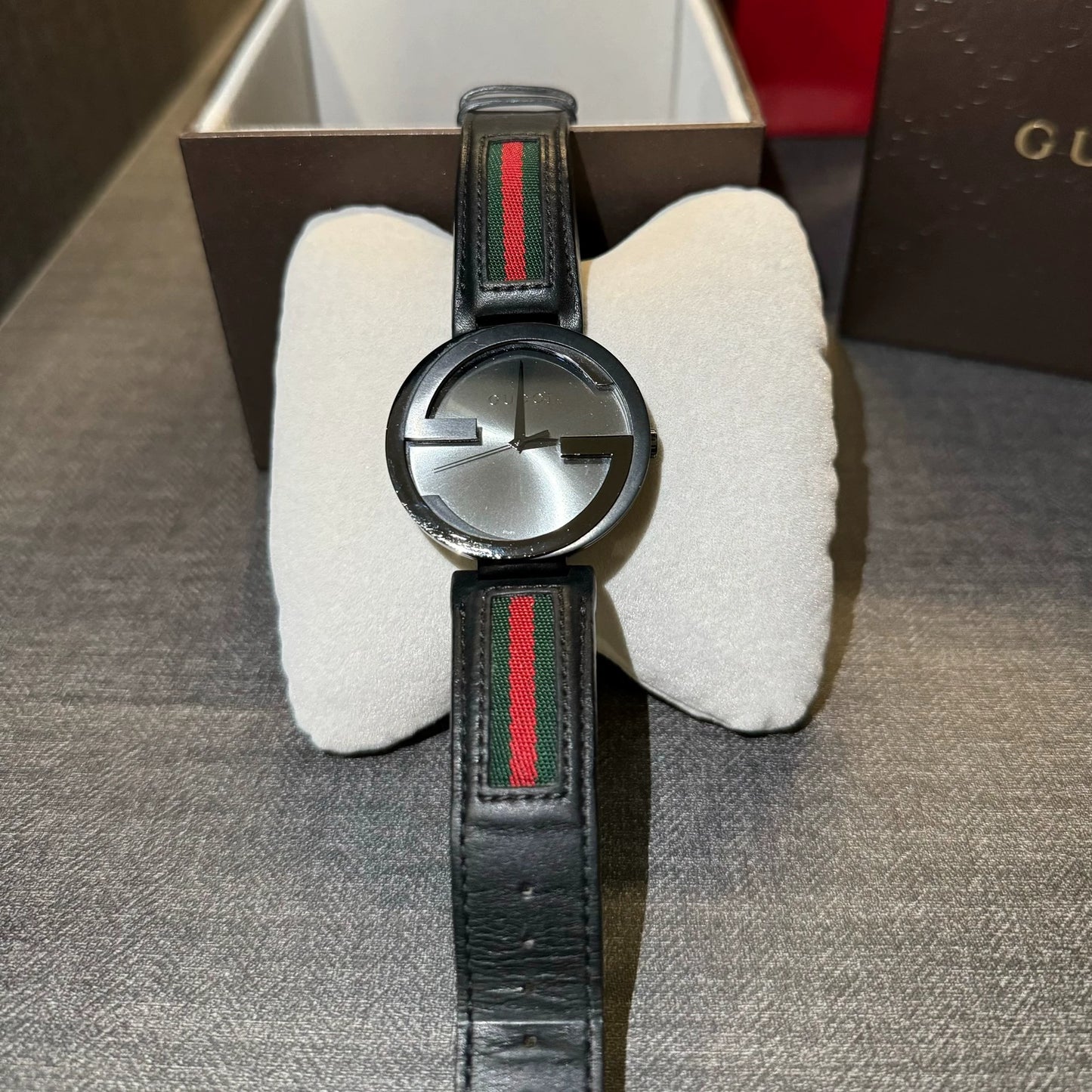 291024-94 Auth GUCCI watch card boxes Black