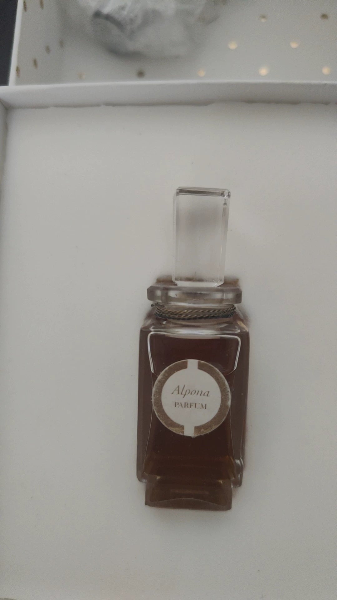 040826-89 Caron Alpona 7. 5ml 0.2 oz