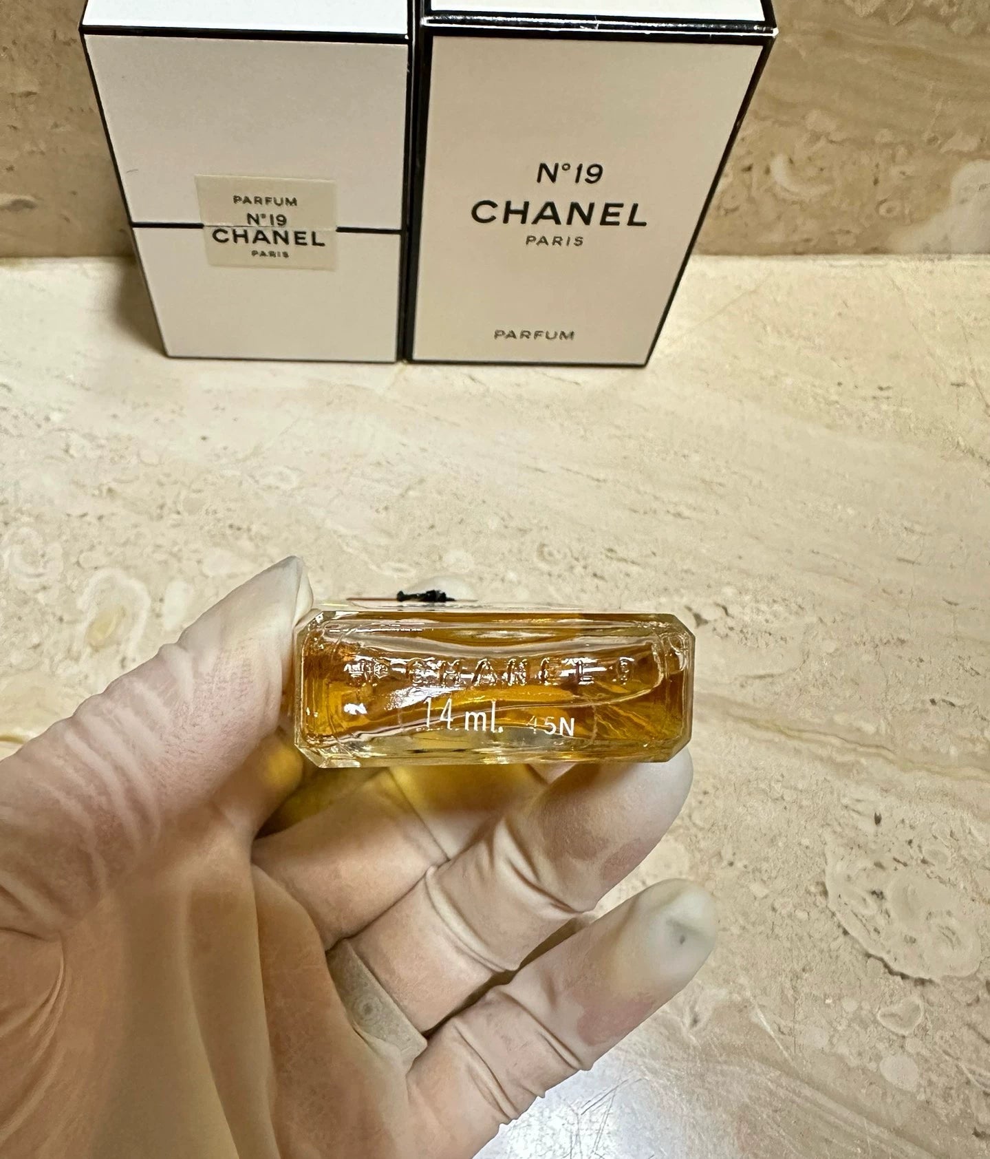 091025-89 Chanel No 19 Parfum Perfume 28ml 1 oz