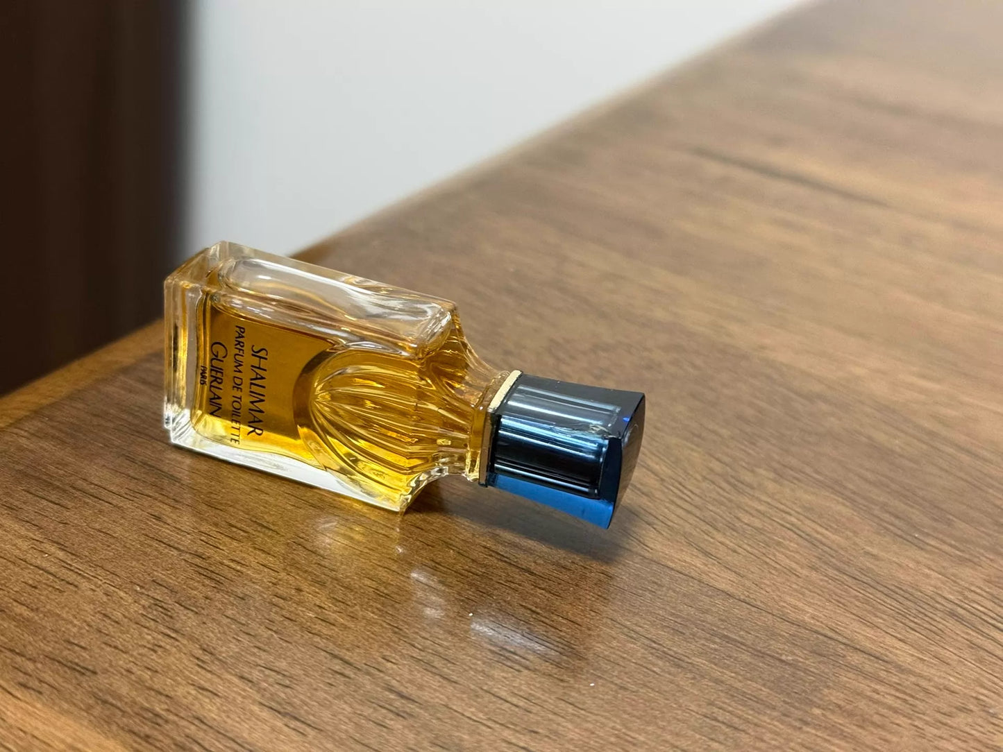 060526-49 Guerlain Free shipping single Perfume