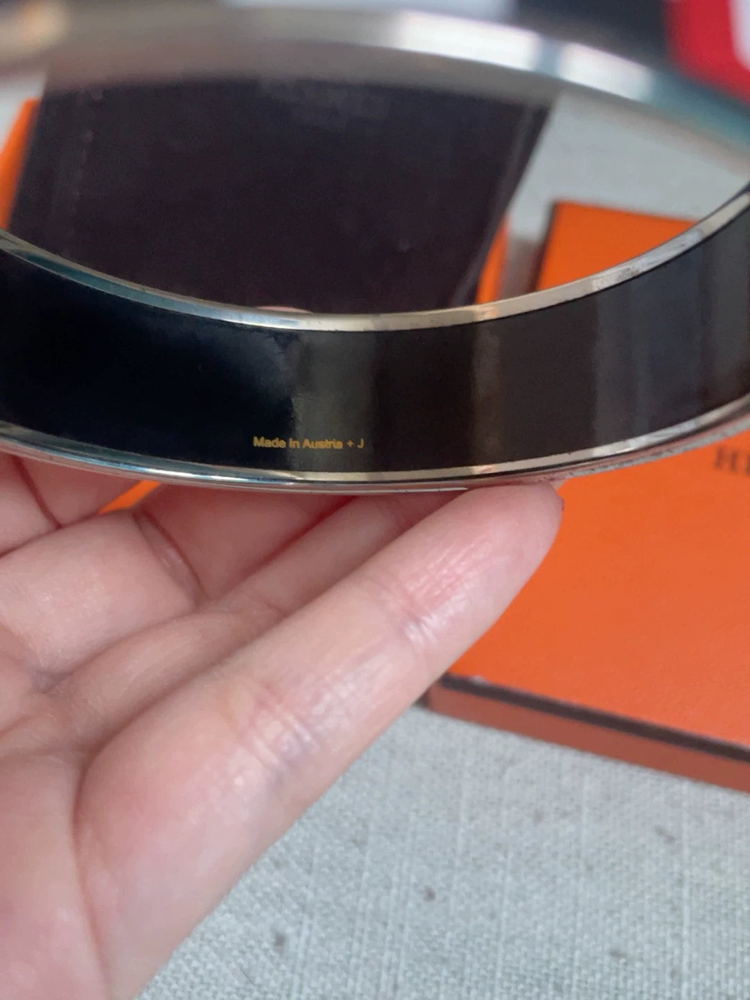 281024-27 Auth HERMES Bracelet Bangle Blanc Size GM
