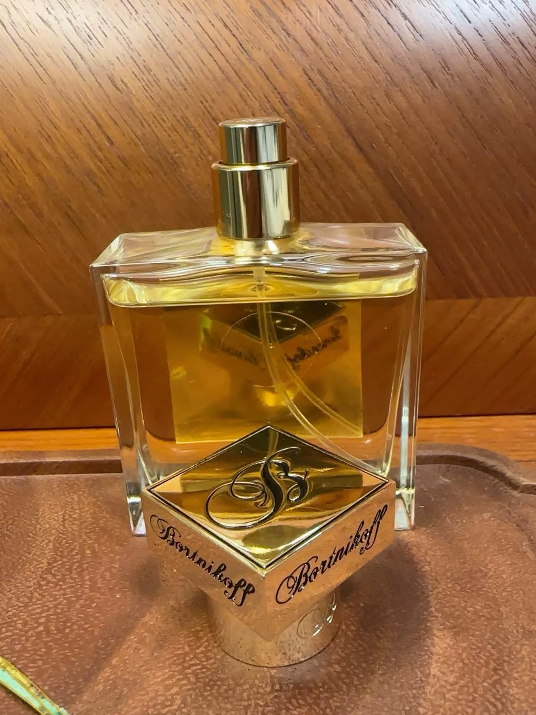 160826-scarf-9 1. Amber Cologne Eau de Parfum 50ml