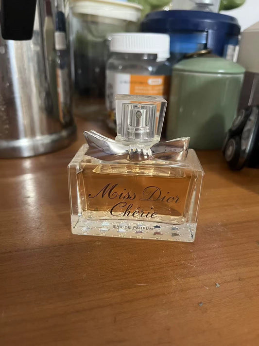 130725-48 Christian Dior Miss Dior Cherie  Eau de Parfum EDP 50ml 1.7oz