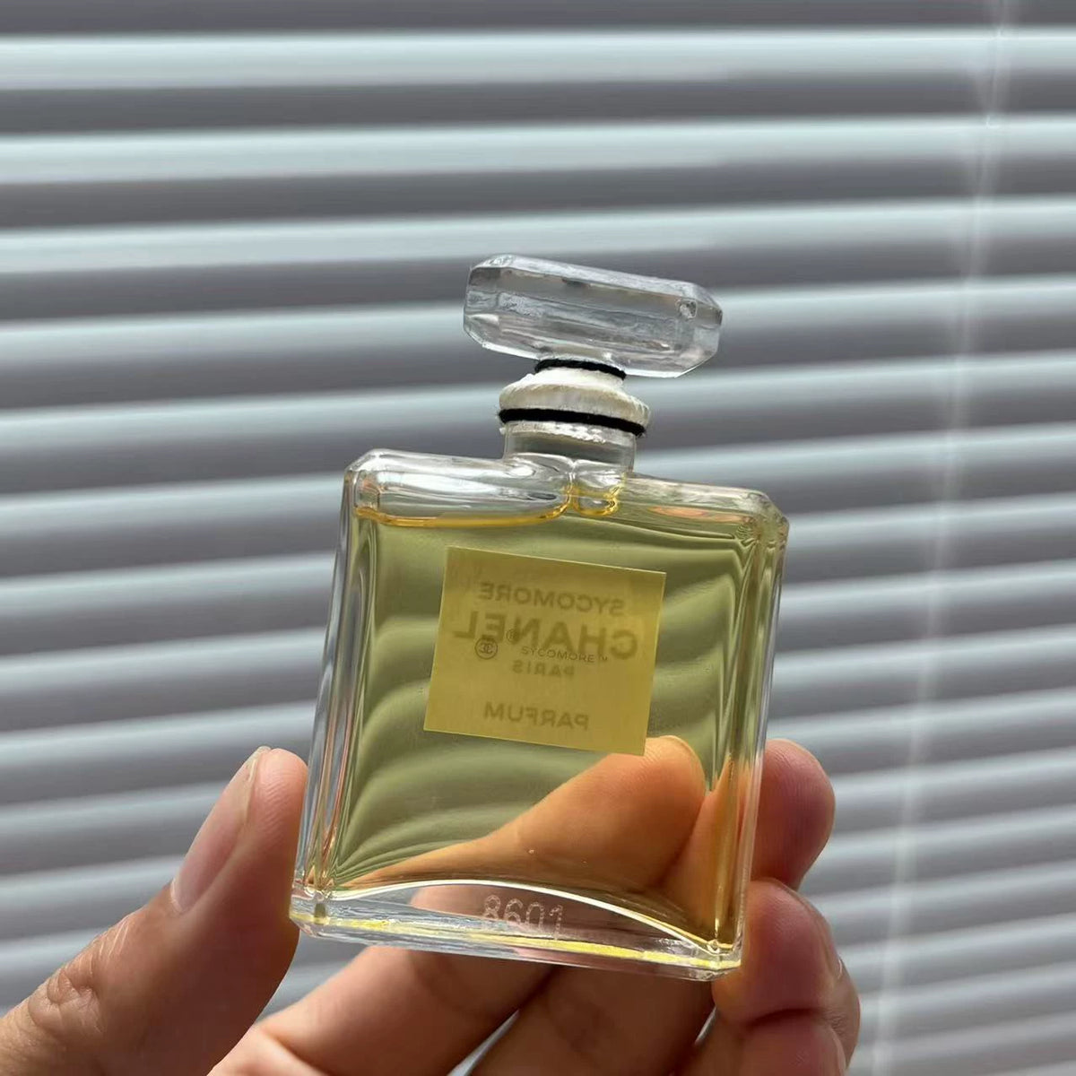 05826-388 Chanel Sycamore Shadow Wood 15ml 0.5 oz