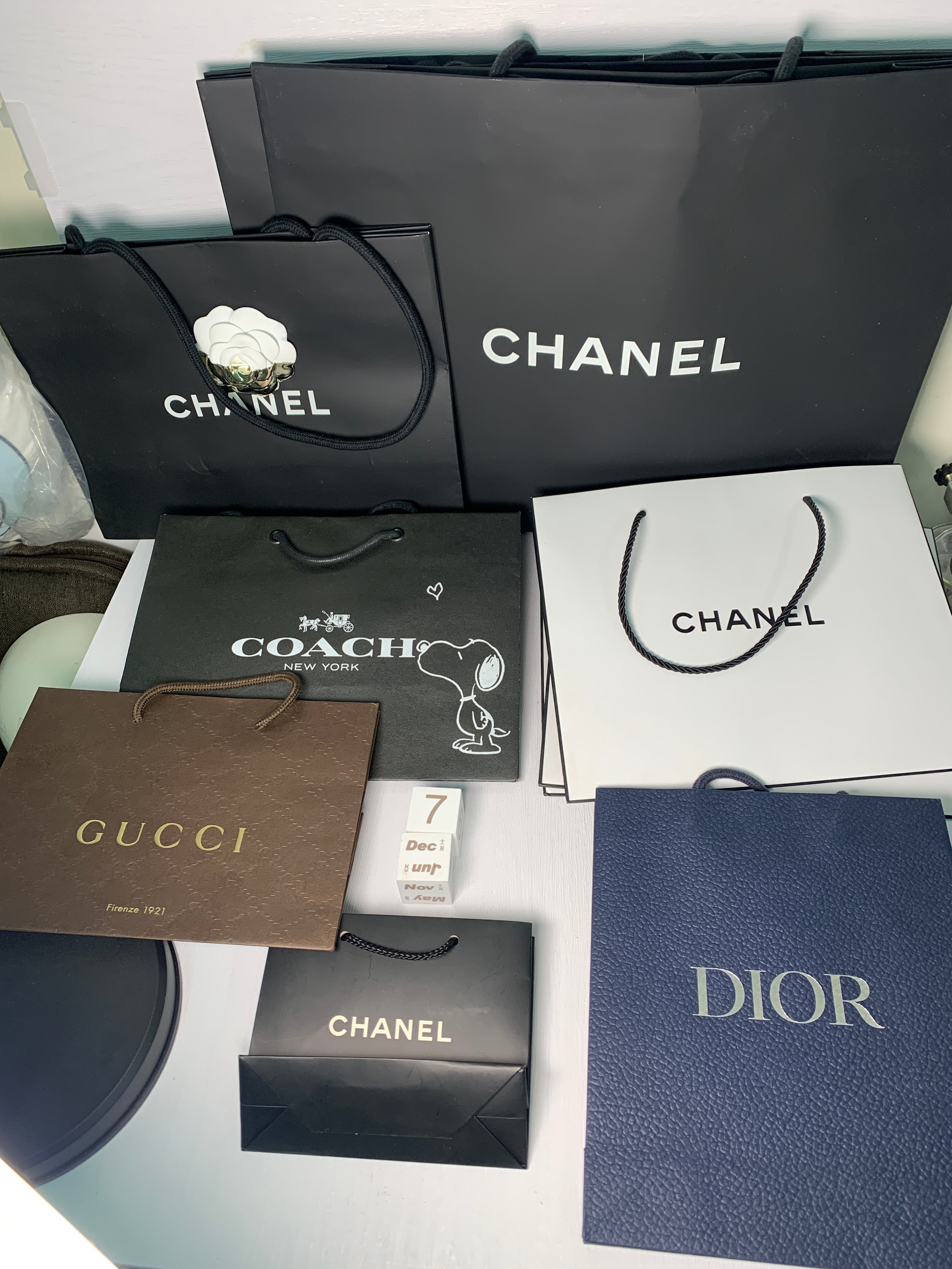 Paper gift bag Chanel prada gucci Dior for jewelly wallet 7DEC22
