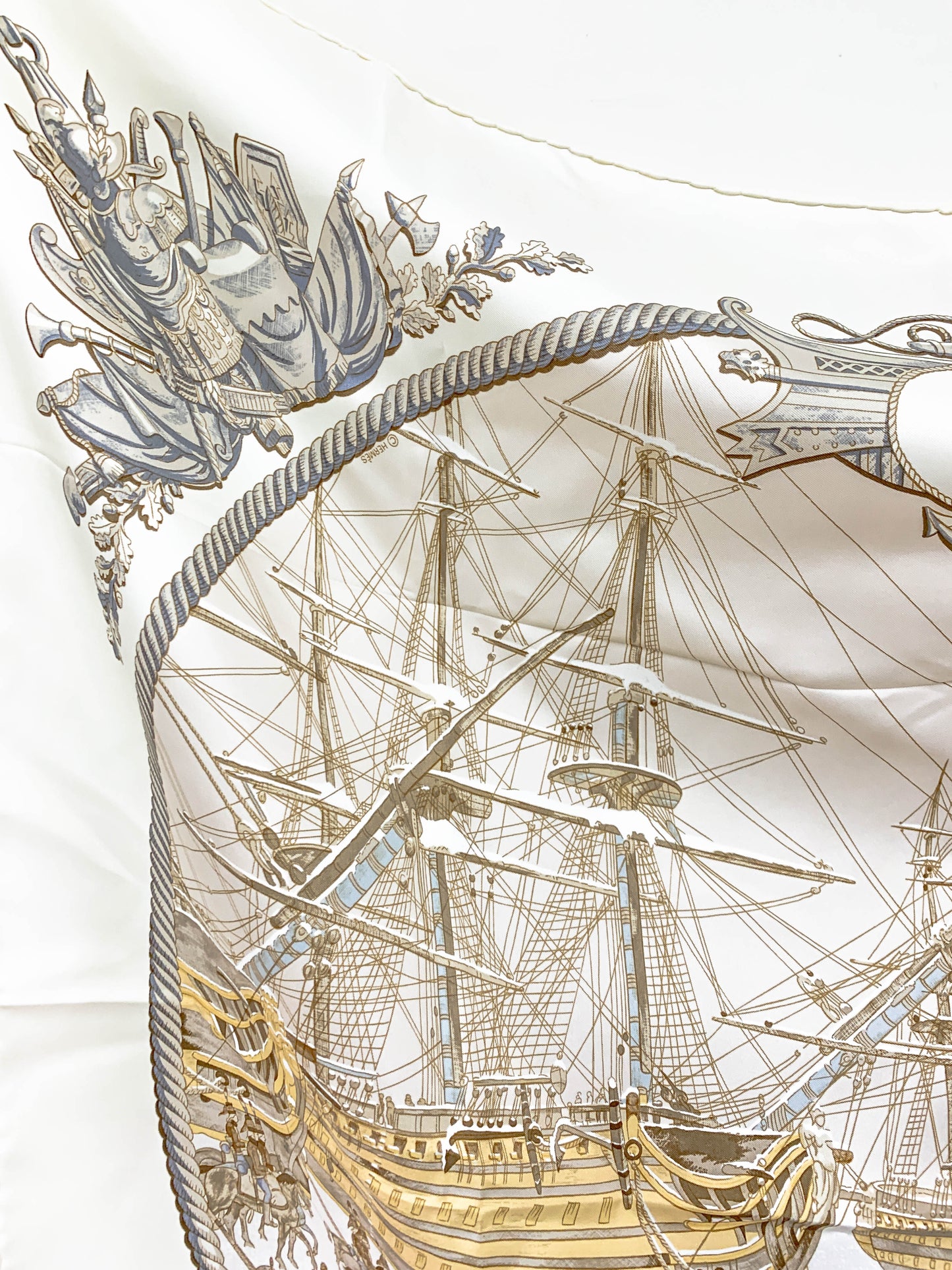 Rare Auth Hermes silk scarf white Horse 35" x 35" - 220224