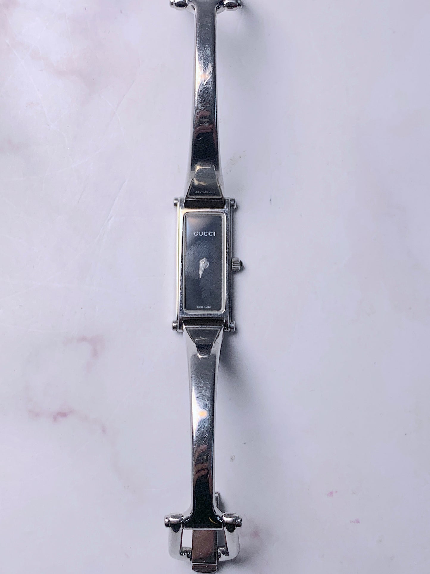 Women Gucci Silver tone Steel Quartz Watch - 180124 I