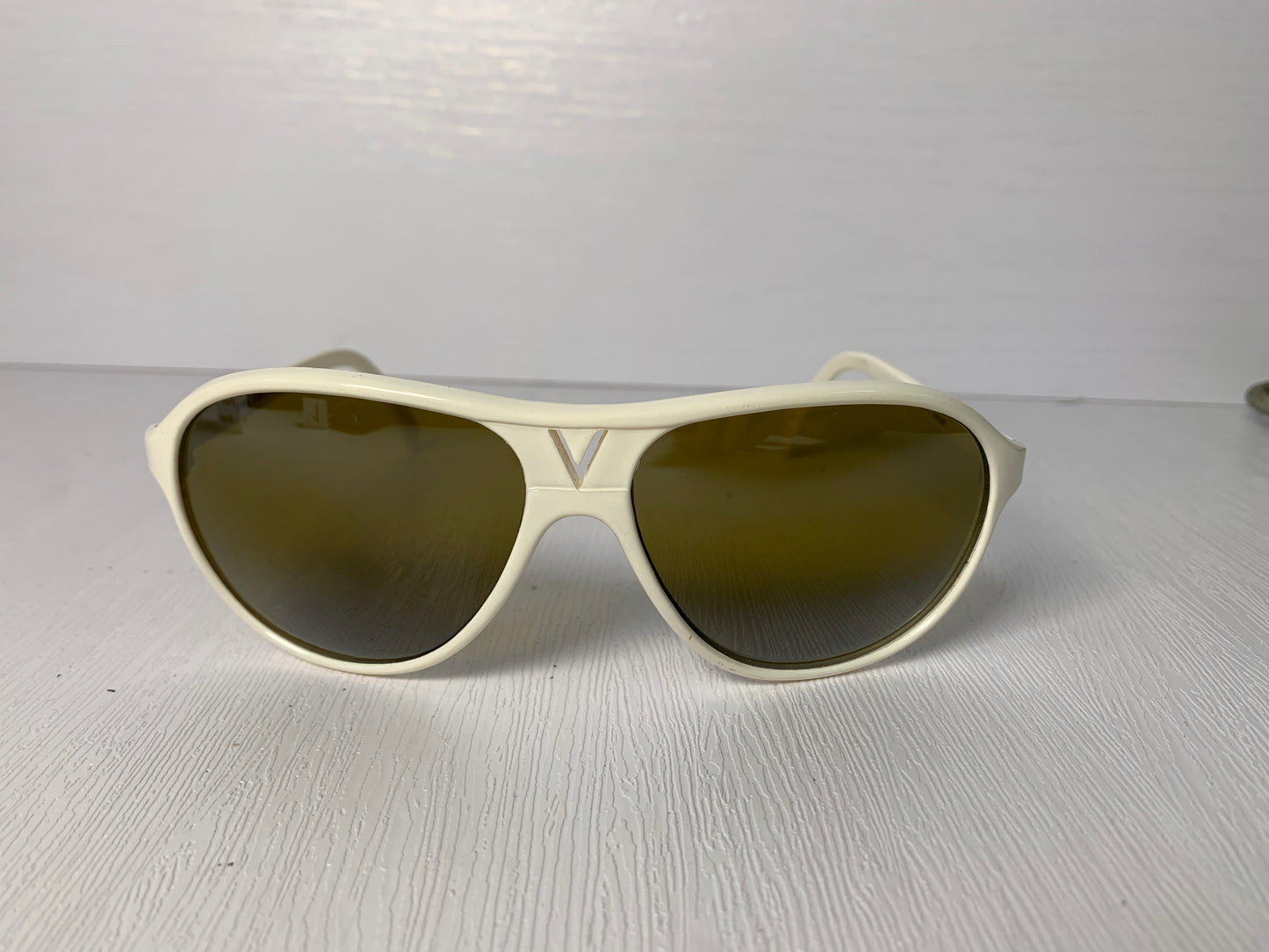 Auth Visual scene bx Women Sunglasses Vintage white