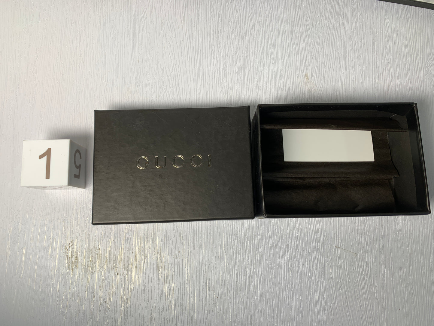 正品 Gucci 盒子禮物手錶錢包珠寶項鍊手鍊 - 28JAN1
