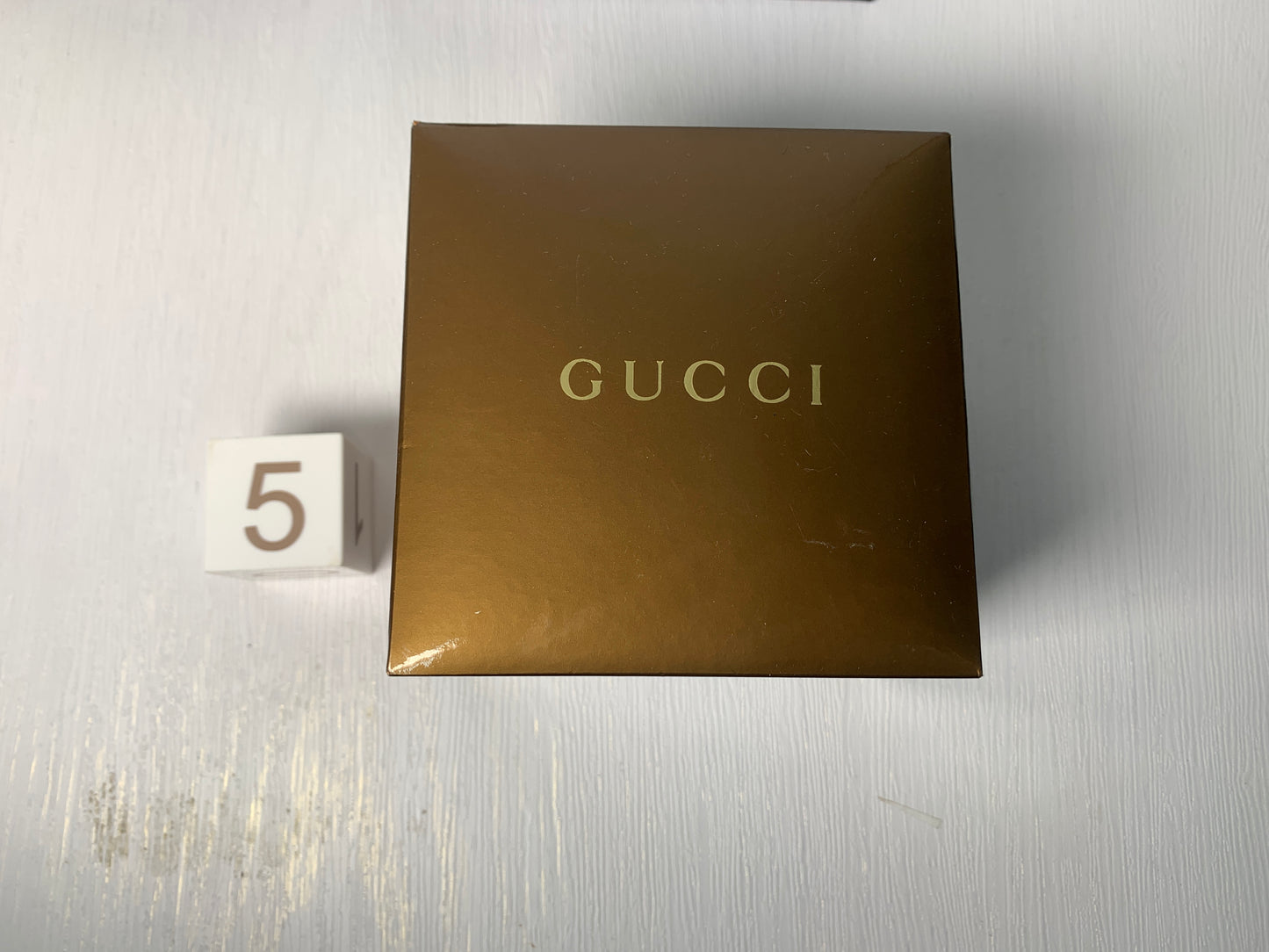 正品 Gucci 盒子禮物手錶錢包珠寶項鍊手鍊 - 28JAN1