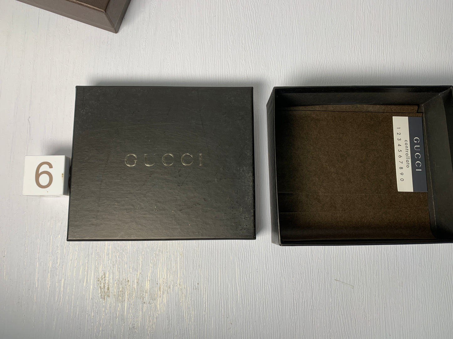 正品 Gucci 盒子禮物手錶錢包珠寶項鍊手鍊 - 28JAN1