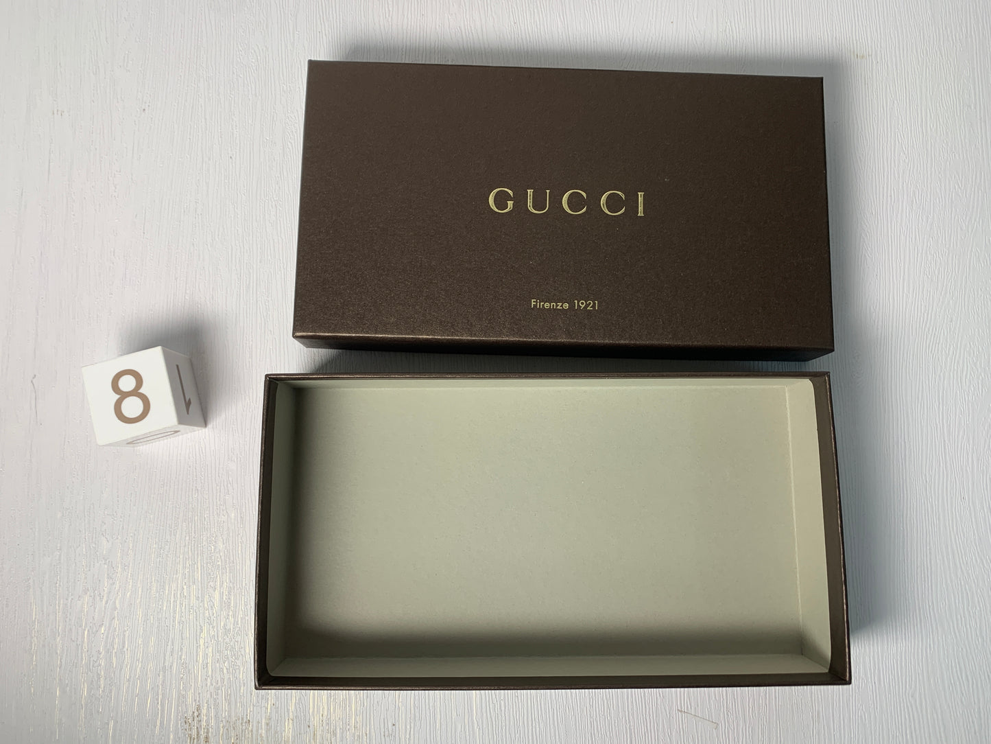 正品 Gucci 盒子禮物手錶錢包珠寶項鍊手鍊 - 30JAN1