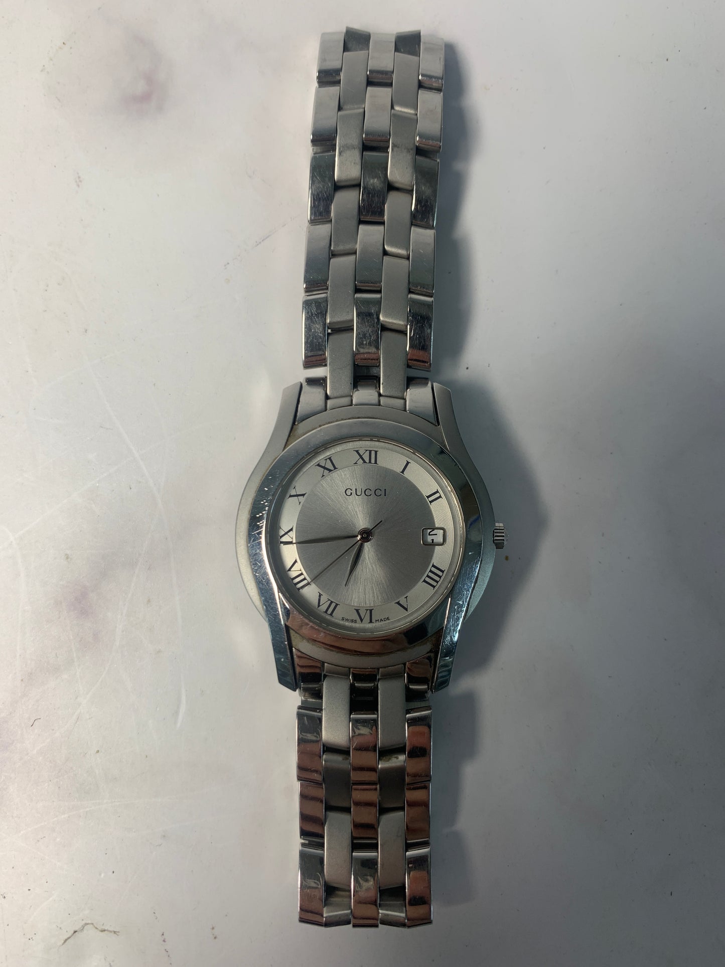 Rare men Gucci silver tone watch - 220224