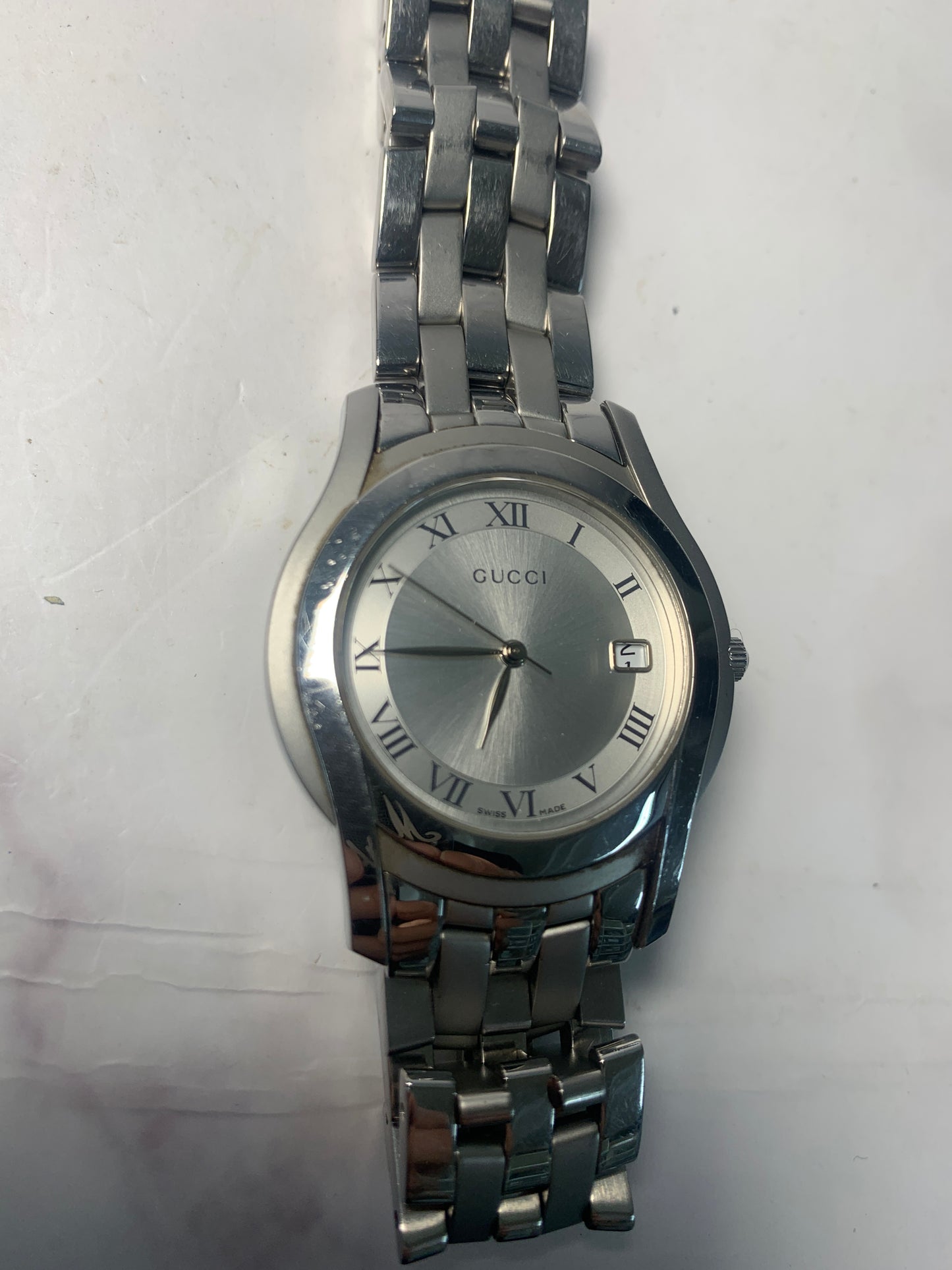 Rare men Gucci silver tone watch - 220224
