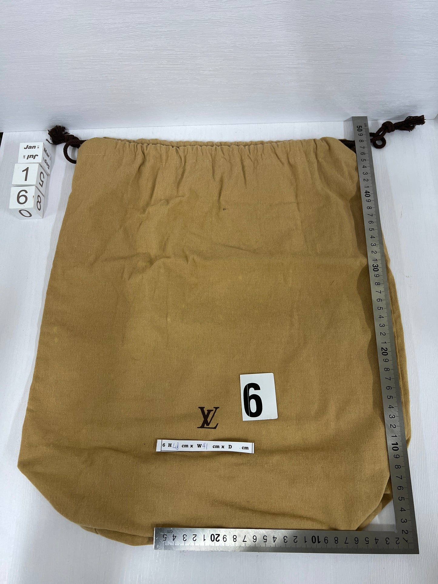 Louis Vuitton LV 防塵袋珠寶錢包袋手錶手提包 - 29JAN