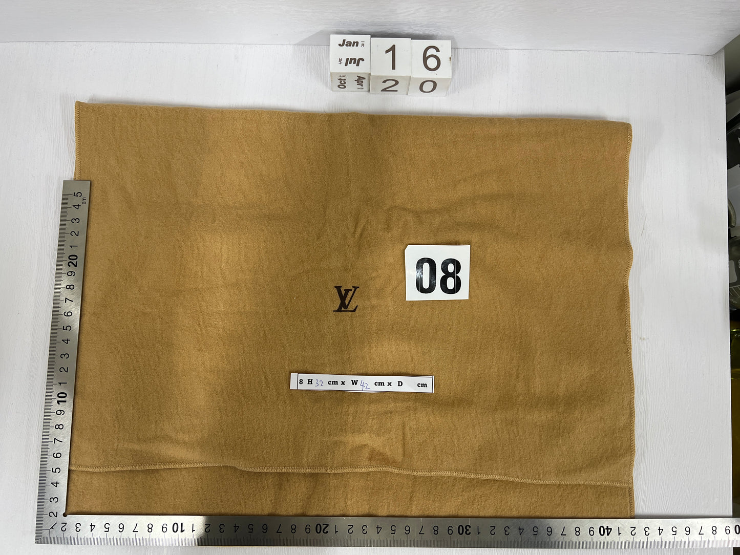 Louis Vuitton LV 防塵袋珠寶錢包袋手錶手提包 - 29JAN