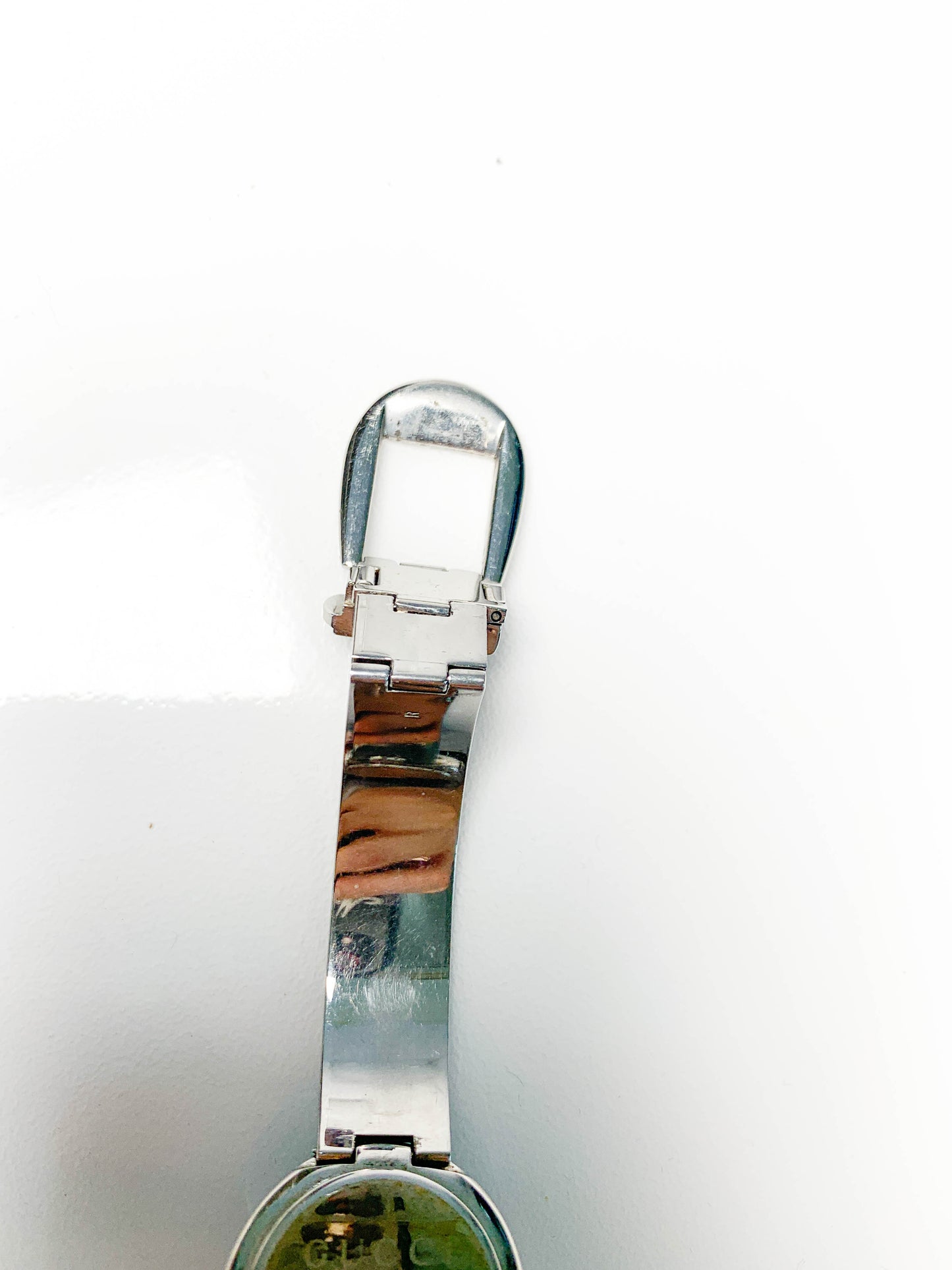 Rare Women Gucci Silver tone watch - 210224