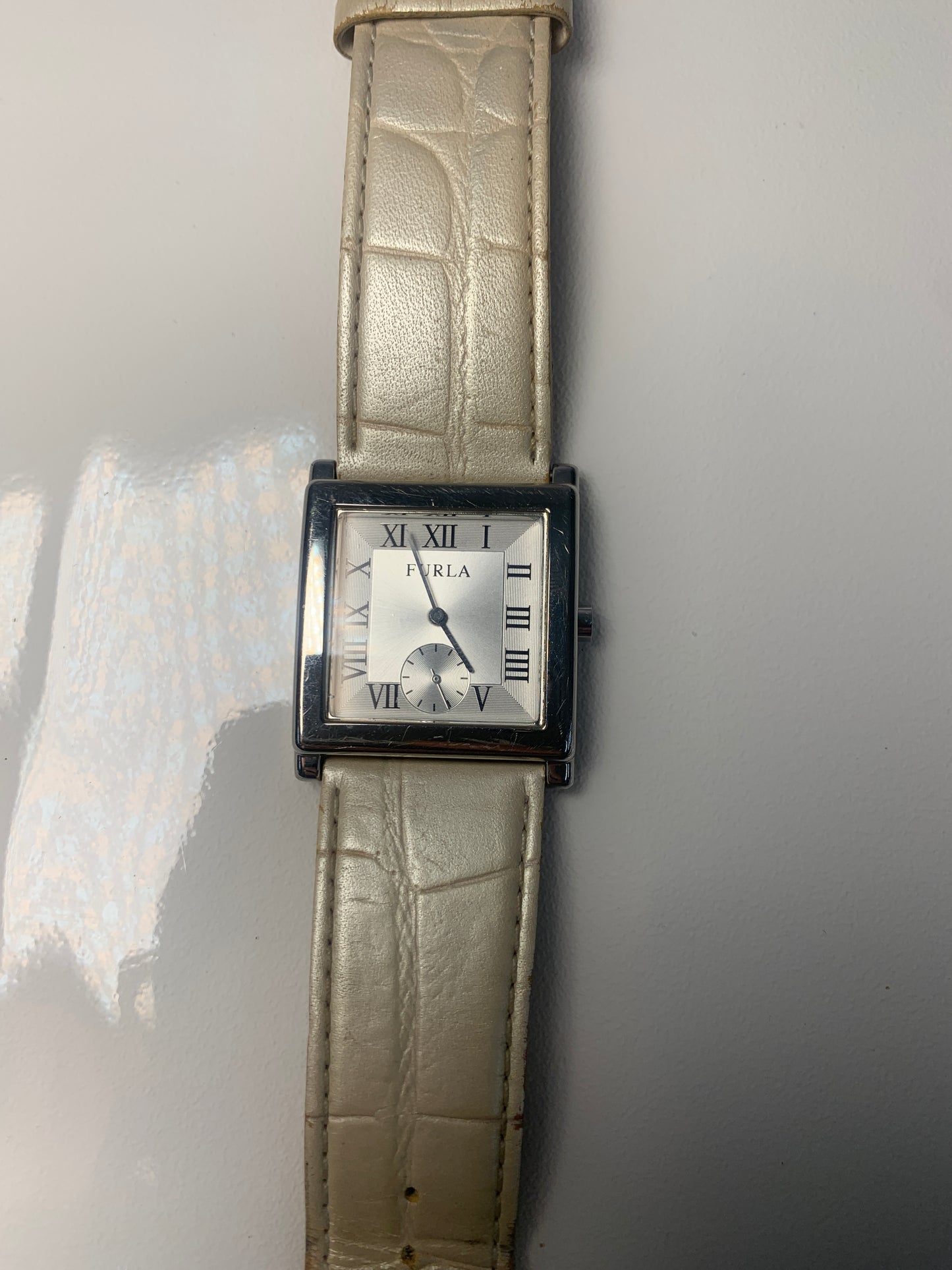 Rare Women Furla silver tone watch - 220224