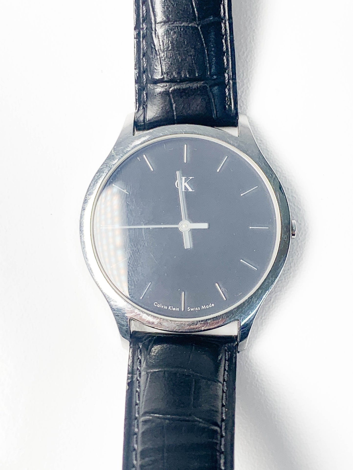 Rare Men Calvin Klein leather watch - 050324
