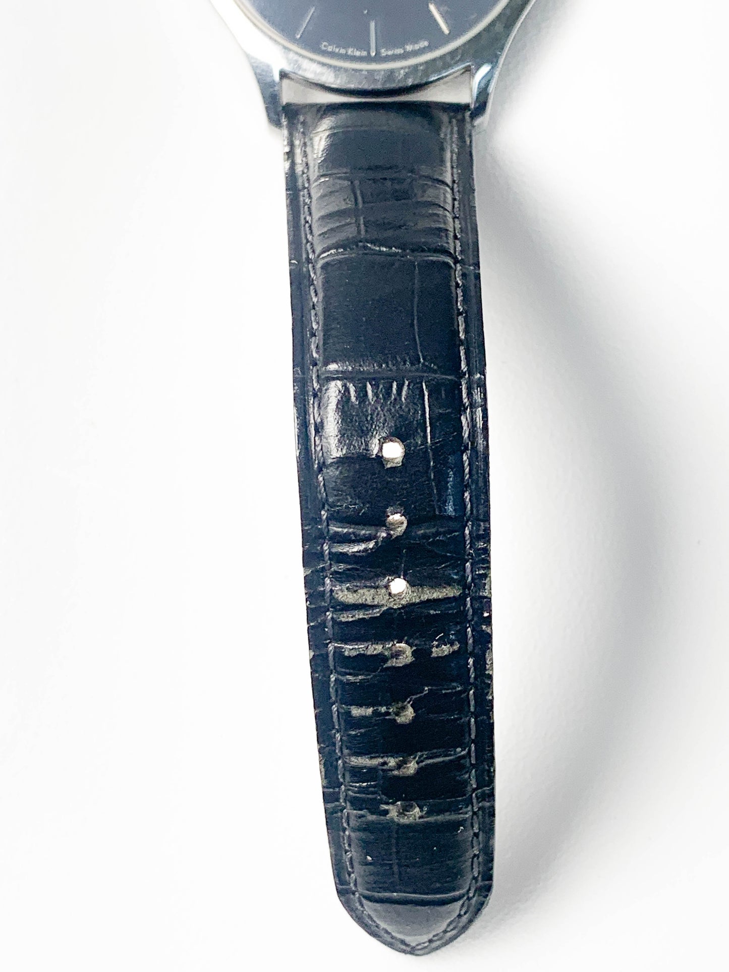 Rare Men Calvin Klein leather watch - 050324