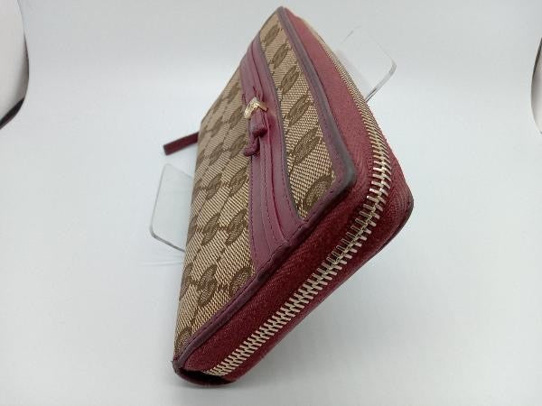 Gucci long wallet good condition