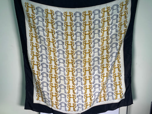 GUCCI Navy Silk Scarf 90 x 90 cm - 27OCT22