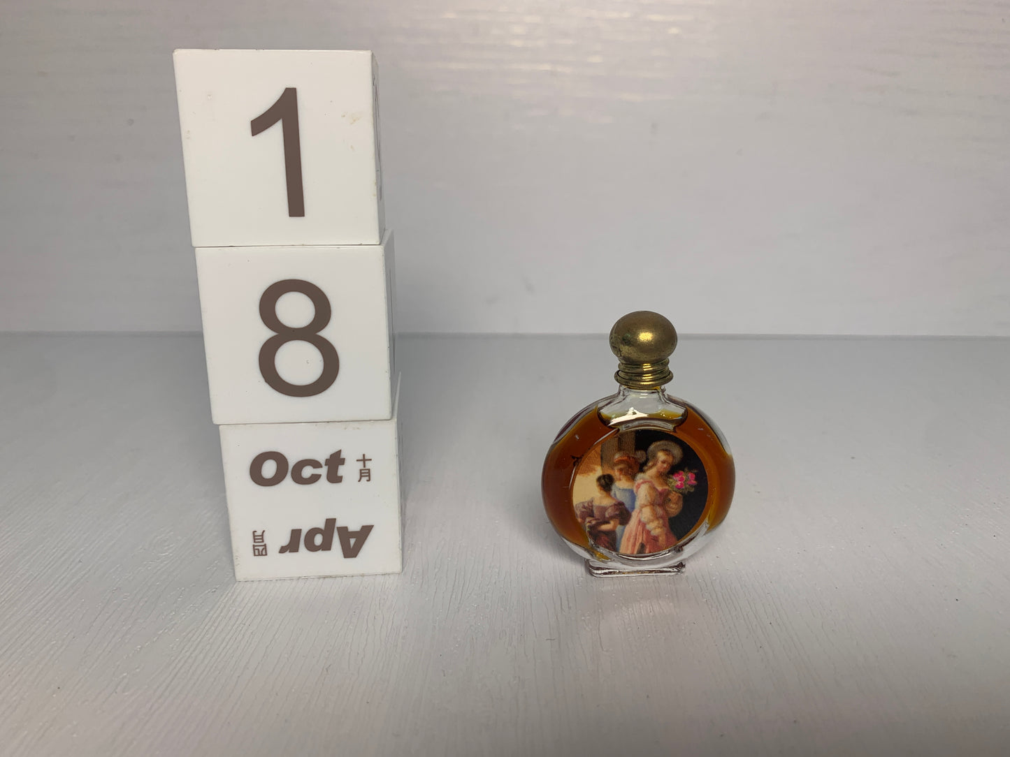 Jean Desprez Bal Versailes 4 毫升香水 - 18 月