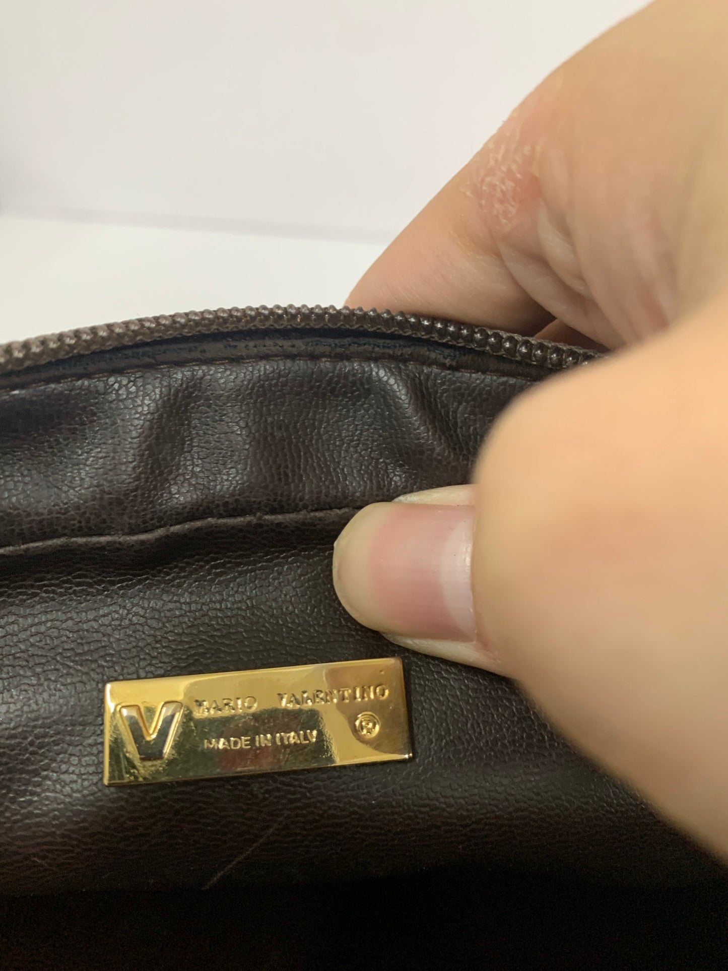 V Mario Valentino made in Italy 25cm x19cm (BBW 9 25 Apr 2022)