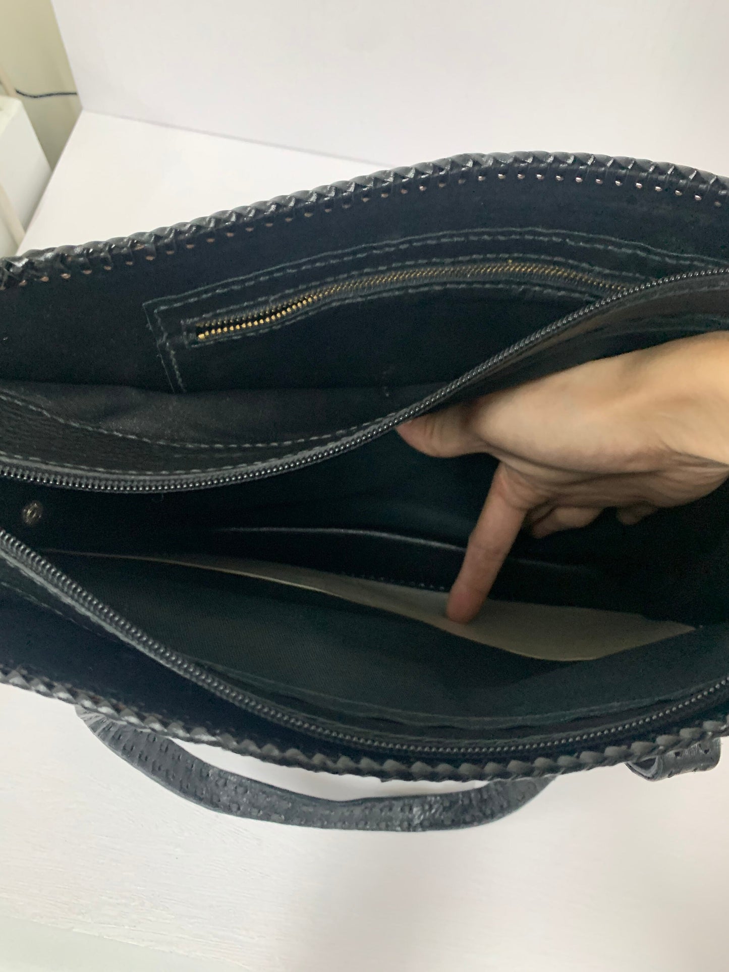 Chinese ethnic embroidery temperament broadband cheongsam bag leather women’s bag messenger handbag 37W cmx 27H cm ( BbW 13 25 Apr 2022)