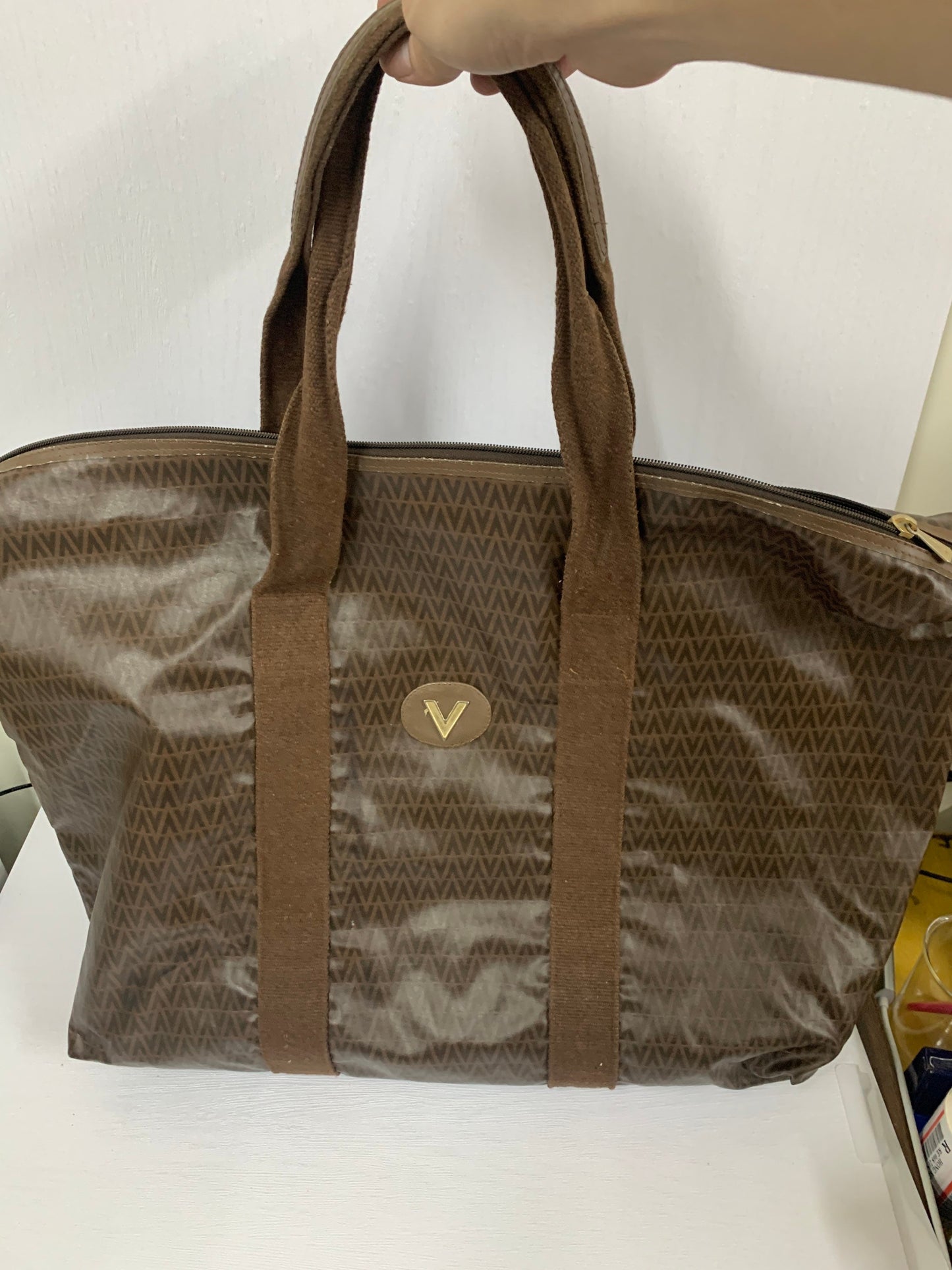 V Mario Valentino made in Italy large garment bag 55W cm x 44H cm (BbW 14 25 Ap