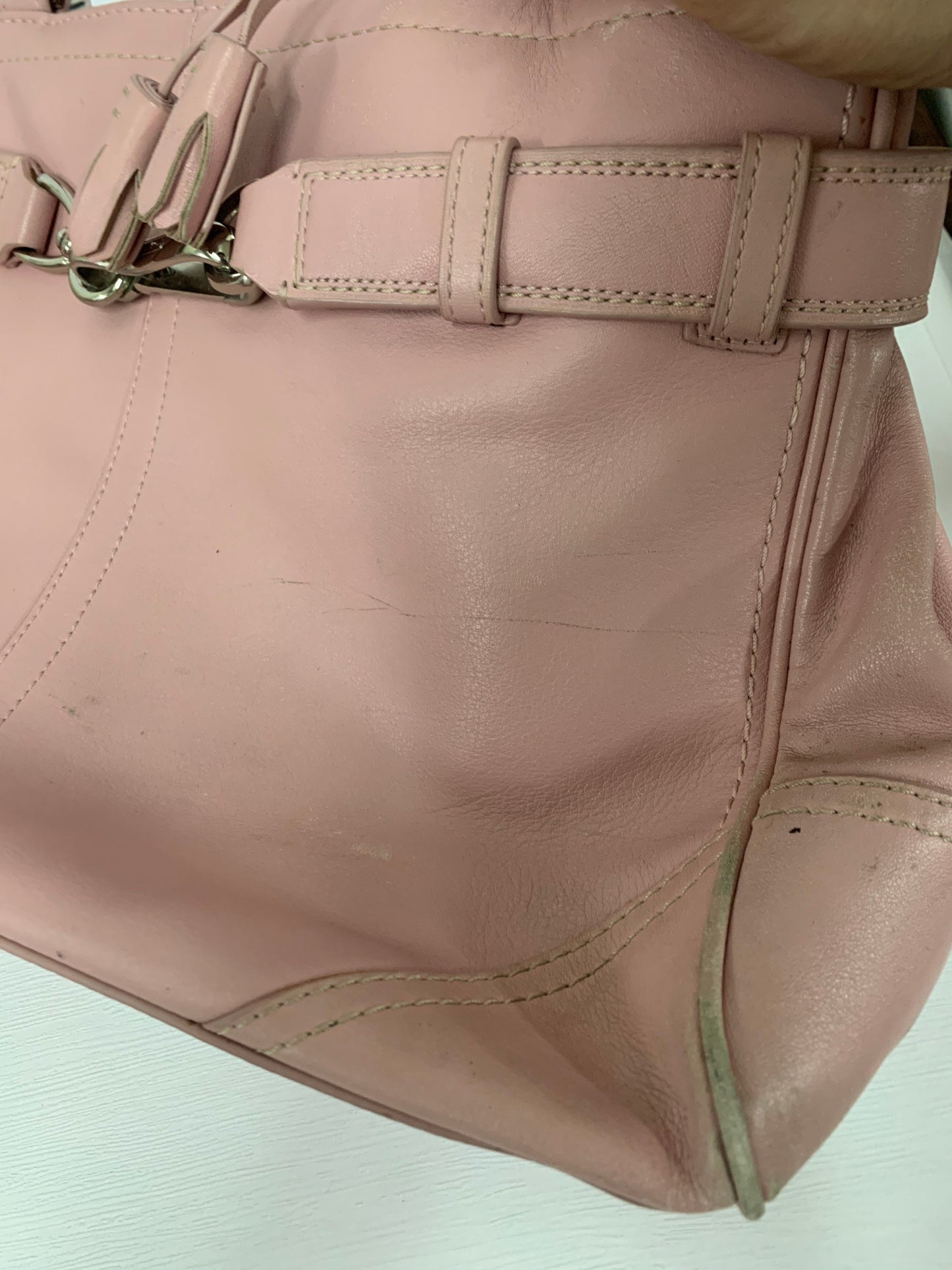 COACH Carryall handbag 35864715 34w x 24H cm (BBW 26)