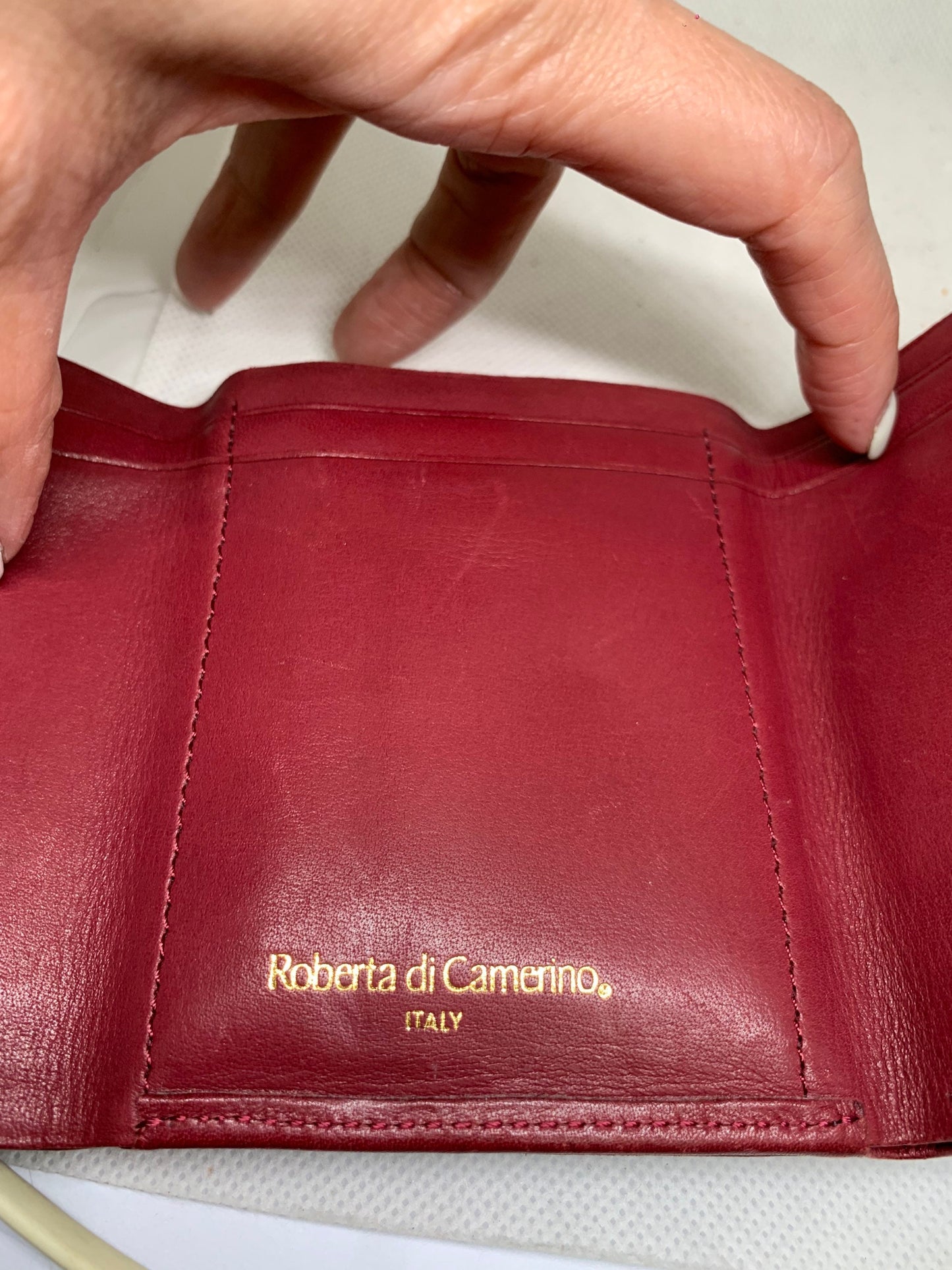 Roberta Di Cameron 紅色錢包 10w x 10H x 21cm(BBW 2022 年 5 月 71 日)
