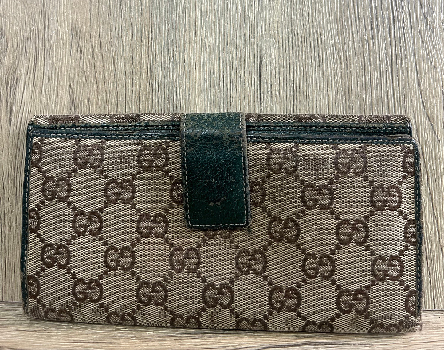Gucci vintage wallet 18w x 10h cm (3 Jun 22 BBW25)