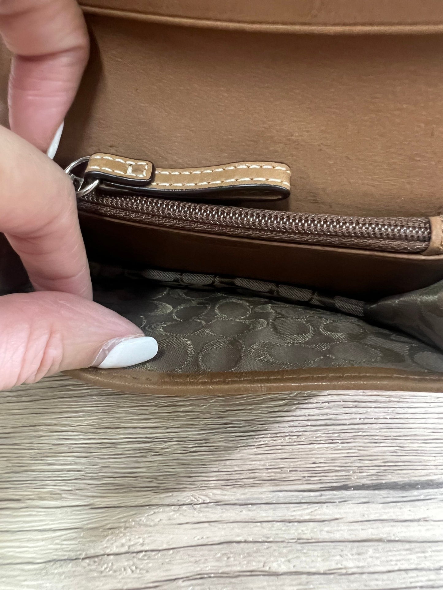Coach vintage wallet 12w x 17h (3 Jun 22 Bbw23)17