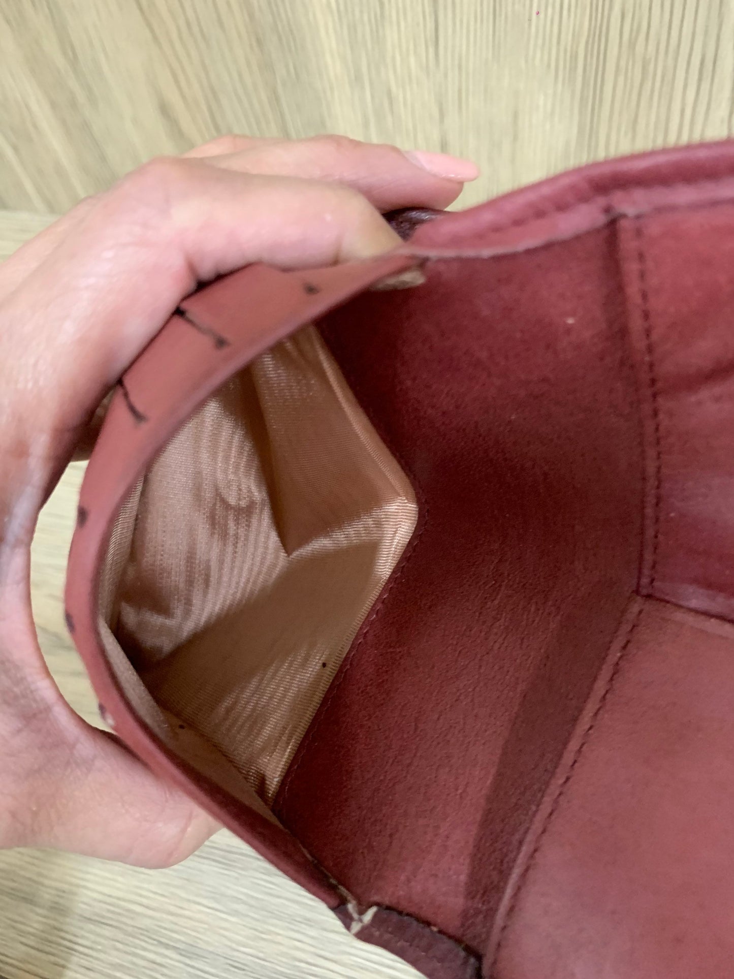 Vintage Christian Dior 紅色錢包 W10 x 11.5H x 21cm(22 年 6 月 13 日 - BBW 51)