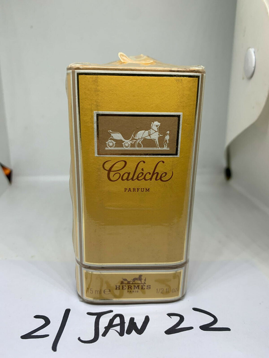 The Ultimate Guide to Vintage Hermes Perfume: Discontinued Gems & Collector's Guide