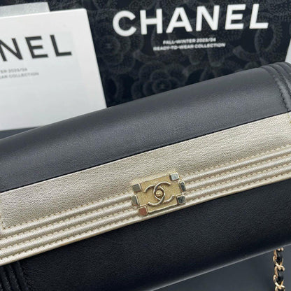 220824-9 CHANEL Chanel Leboy Black Gold Playing Wallet