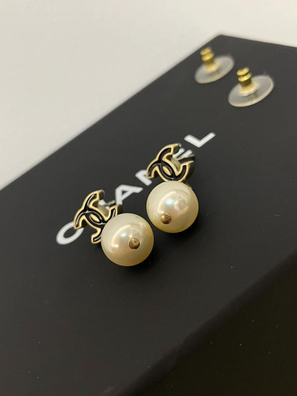 220824-21 Auth CHANEL Black and White Double C Pearl Gold Tone Earrings