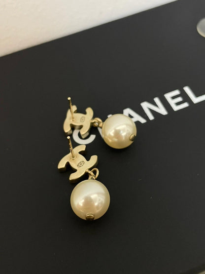 220824-21 Auth CHANEL Black and White Double C Pearl Gold Tone Earrings