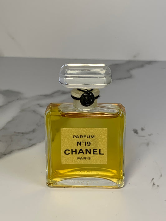 Sealed Chanel No.19 14ml 1/2 oz  Parfum Perfume  - 230425